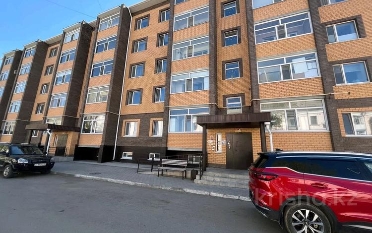 1-комнатная квартира, 39 м², 1/5 этаж, Кошкарбаева за 13.8 млн 〒 в Кокшетау — фото 2