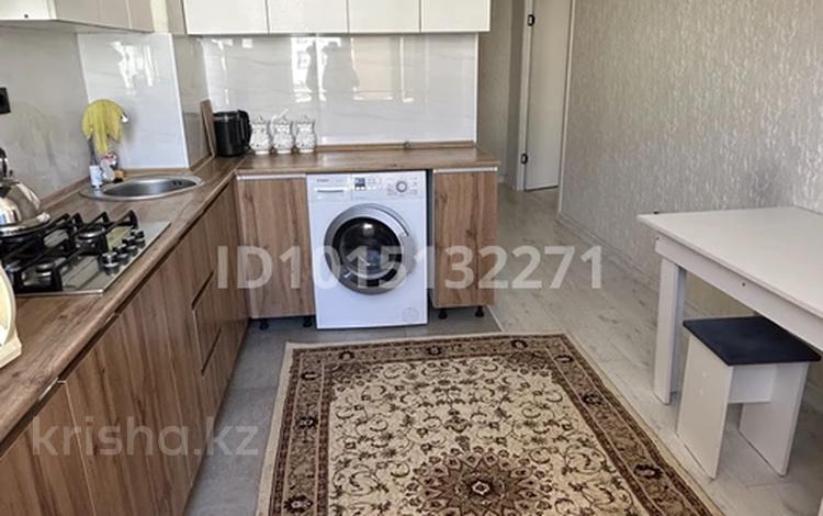 1-комнатная квартира · 40 м² · 4/6 этаж, 35-мкр 17/1 за 130 000 ₸ в Актау — фото 2