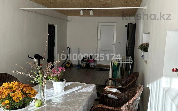 Жеке үй · 3 бөлме · 100 м² · 10 жүзд., Карачаганак 3, бағасы: 18 млн ₸ в Аксае — фото 3