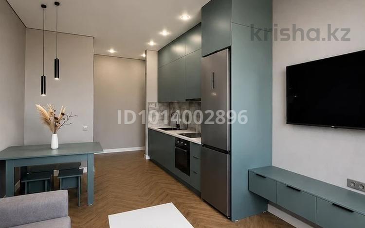 2-комнатная квартира · 46 м² · 13/14 этаж, мкр Уркер 41/1 за 300 000 ₸ в Астане, Нура р-н — фото 2