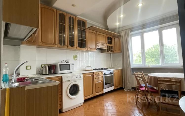 3-бөлмелі пәтер · 80 м² · 5/6 қабат, Карасай батыра 71, бағасы: 78 млн ₸ в Алматы, Алмалинский р-н — фото 16