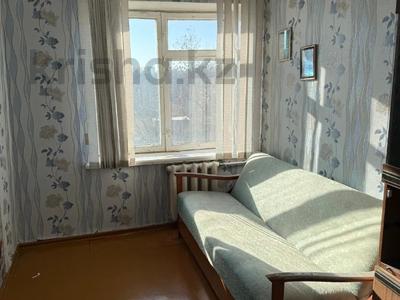 3-комнатная квартира · 65 м² · 4/5 этаж, самал — 3717 за 18.3 млн 〒 в Талдыкоргане, мкр Самал