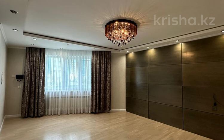 4-комнатная квартира, 139.3 м², 3/14 этаж, Сарайшык 5е за 52.9 млн 〒 в Астане, Есильский р-н — фото 2