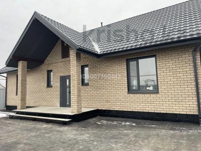 Отдельный дом · 4 комнаты · 110 м² · 6 сот., Микрорайон Береке, Микрорайон Береке за 85 млн 〒 в Костанае