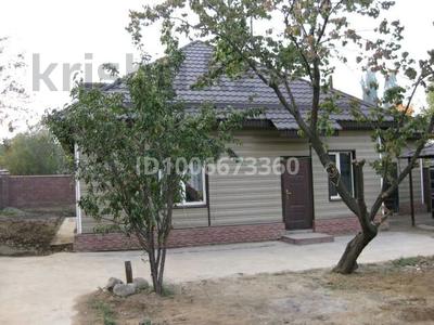 Отдельный дом · 4 комнаты · 100 м², Поселок Амангельды улица Молдагуловой 10 — улица Центральная за 200 000 〒 в Талгаре