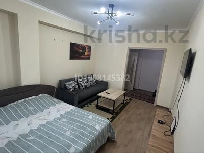 1-бөлмелі пәтер · 45 м², Каныша Сатпаева 55/2, бағасы: 2 500 〒 в Усть-Каменогорске