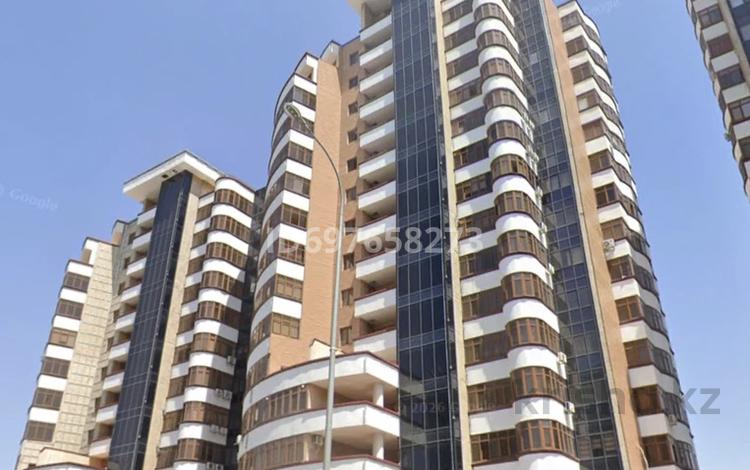 3-бөлмелі пәтер · 141 м² · 3/15 қабат, Кунаева 39 — Кунаева Майлы кожа, бағасы: 79 млн ₸ в Шымкенте, Аль-Фарабийский р-н — фото 31