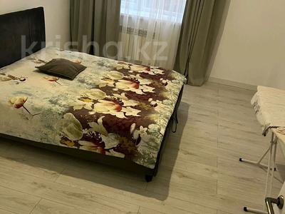 3-комнатная квартира · 90 м² · 2/10 этаж, Тауелсиздик 33/1 за 280 000 ₸ в Астане, Алматы р-н
