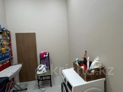 5-бөлмелі пәтер · 275 м² · 1/3 қабат, Кербулакская 8/1 к1, бағасы: 310 млн ₸ в Алматы, Медеуский р-н
