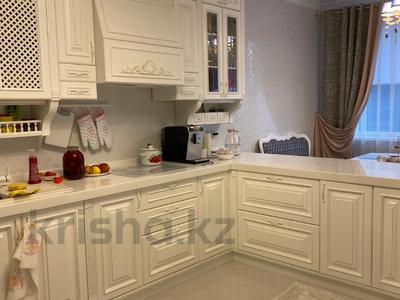 3-комнатная квартира · 125 м² · 9/13 этаж, Аль-Фараби 95 за ~ 90 млн ₸ в Алматы, Бостандыкский р-н