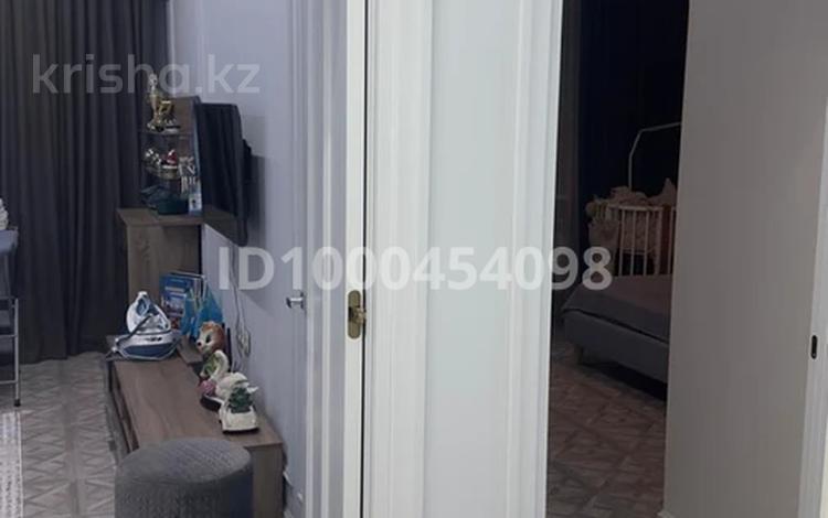 5-комнатная квартира · 200 м² · 9/9 этаж, 17-й мкр 104 за 120 млн ₸ в Актау — фото 2