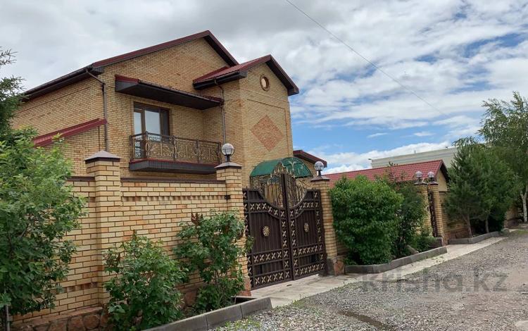 Отдельный дом · 5 комнат · 310 м² · 12 сот., мкр Юго-Восток, Университетская за 170 млн ₸ в Караганде, Казыбек би р-н — фото 3
