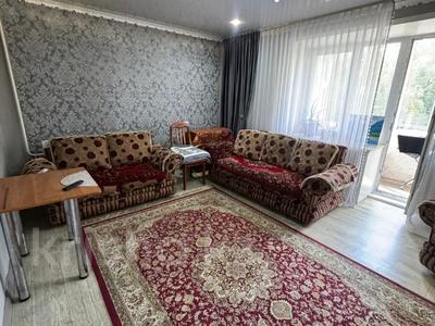 5-комнатная квартира · 86 м² · 2/5 этаж, Михаэлиса 2 за 39 млн 〒 в Усть-Каменогорске