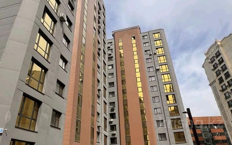 4-комнатная квартира · 170 м² · 8/13 этаж, Ходжанова за 149 млн ₸ в Алматы, Бостандыкский р-н — фото 2