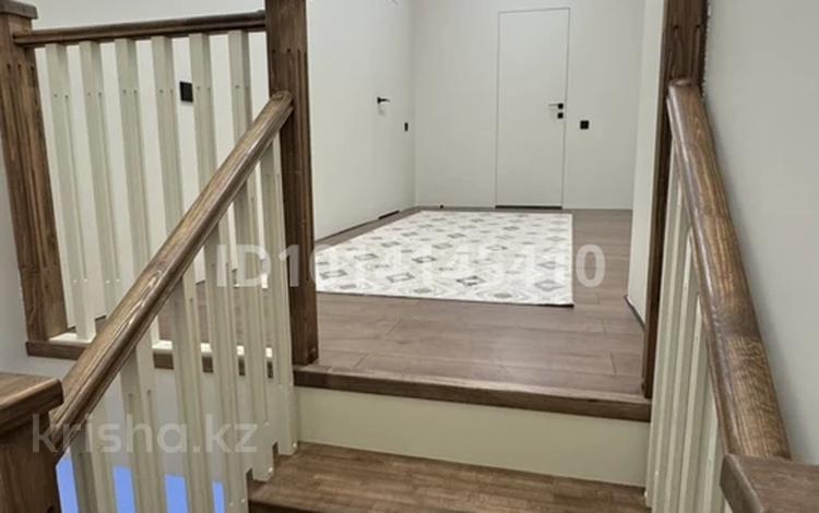 3-комнатная квартира · 116 м² · 5/6 этаж, мкр. Алтын орда, Мкр.Батыс-2 участок 351 за 49 млн ₸ в Актобе — фото 2