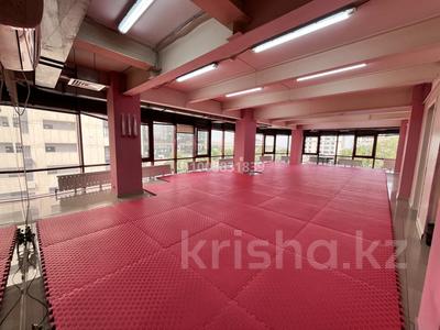 Фитнес и спорт, медцентры и аптеки · 150 м² за 12 000 ₸ в Алматы, Медеуский р-н