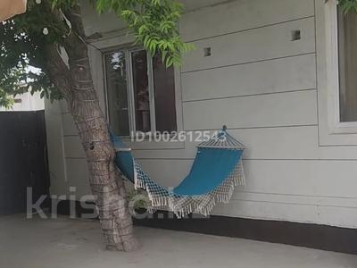 Дом · 7 комнат · 300 м², Аубакирова 33 — Панфилова за 45 000 〒 в 