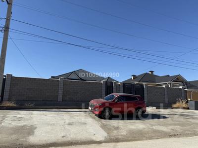 Жеке үй · 5 бөлме · 262 м² · 10 жүзд., Акжайык 11, бағасы: 75 млн ₸ в 