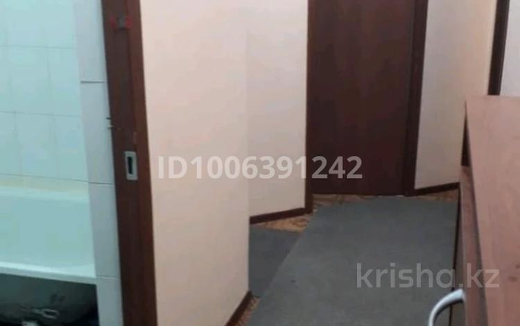 2-бөлмелі пәтер · 56 м² · 1/3 қабат, мкр "Шыгыс 2", бағасы: 120 000 ₸ в Актау, мкр "Шыгыс 2" — фото 2