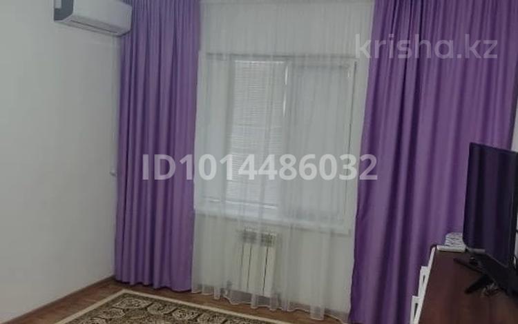 1-бөлмелі пәтер · 40 м² · 2/5 қабат, Нұрсая ш/а., Мкрн Нурсая, 1/4, бағасы: 15 млн ₸ в Атырау, мкр Нурсая — фото 2