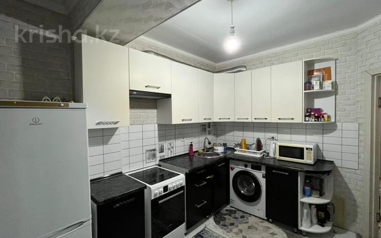 2-комнатная квартира · 42.5 м² · 7/9 этаж, мкр Айнабулак-2 за 35 млн ₸ в Алматы, Жетысуский р-н — фото 3