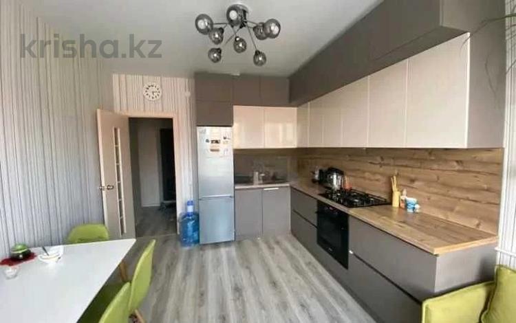 2-бөлмелі пәтер, 60 м², 3/6 қабат, Юбилейный мкр. 10, бағасы: 23 млн 〒 в Костанае — фото 2