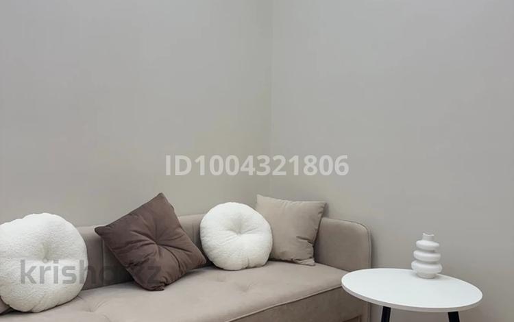 1-комнатная квартира · 50 м² · 7/9 этаж, мкр. Алтын орда, Алия Молдагулова 66 Б за 200 000 ₸ в Актобе — фото 2