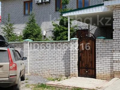 Отдельный дом • 9 комнат • 618 м² • 11 сот., Абая за 160 млн 〒 в Алматы, Алатауский р-н