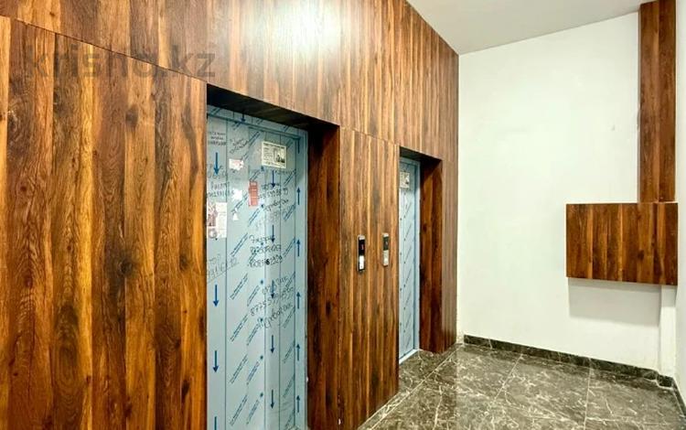 3-бөлмелі пәтер · 111.8 м² · 10/12 қабат, Азаттык 72-а, бағасы: 46 млн ₸ в Атырау — фото 2