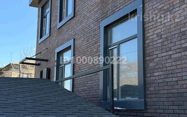 Часть дома · 4 комнаты · 220 м² · 2 сот., мкр Юго-Восток — Бухар Жирау / Гончарная за 70 млн 〒 в Караганде, Казыбек би р-н — фото 11