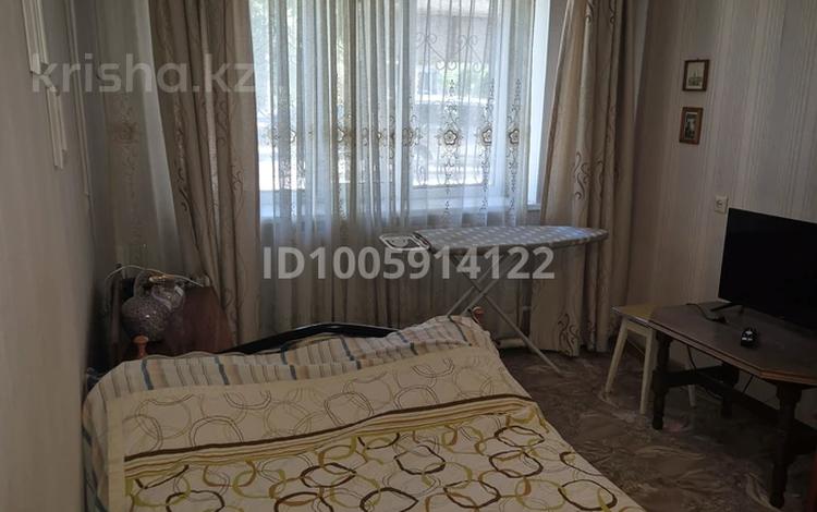 1-комнатная квартира · 27.6 м² · 1/5 этаж, мкр Центральный, Махамбета 107 за 10 млн ₸ в Атырау — фото 2