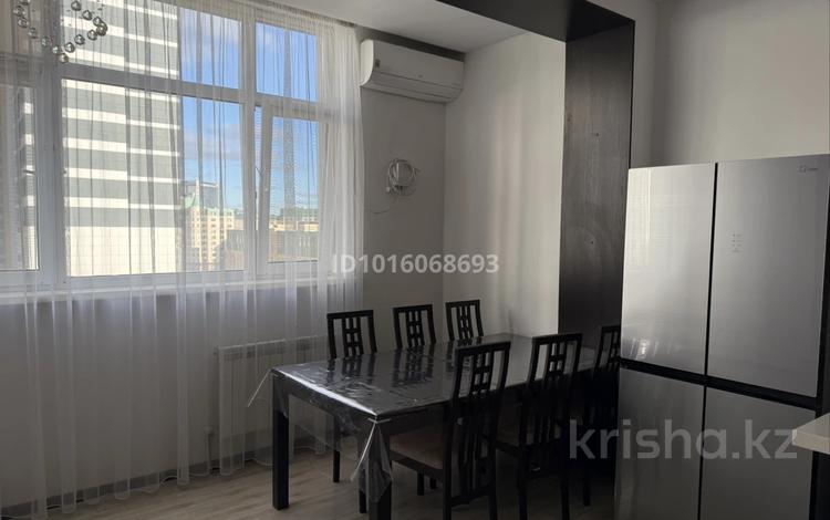 2-комнатная квартира · 90 м² · 9/18 этаж, Калдаякова 1 — Нажимеденова за 370 000 ₸ в Астане, Сарайшык р-н — фото 2