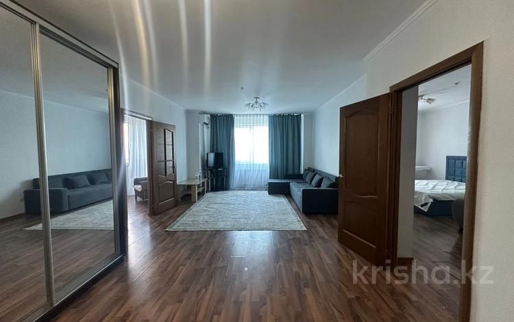 2-бөлмелі пәтер · 70 м² · 22/25 қабат, Абиша Кекилбайулы 270, бағасы: 20 000 ₸ в Алматы, Бостандыкский р-н — фото 2