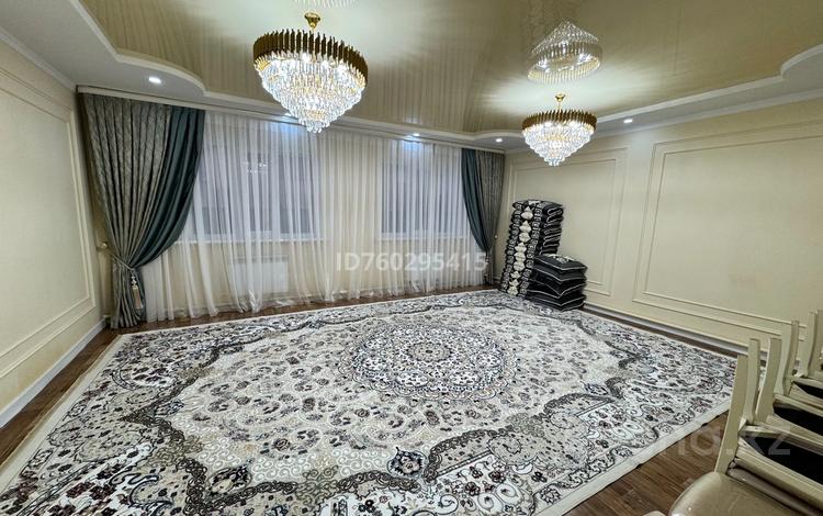 Үйдің бір бөлігі · 5 бөлме · 183 м² · 10 сот., пгт Балыкши, Абиш Шыганаков 30 — Детский сад Ақсұнқар 2, бағасы: 28 млн ₸ в Атырау — фото 18