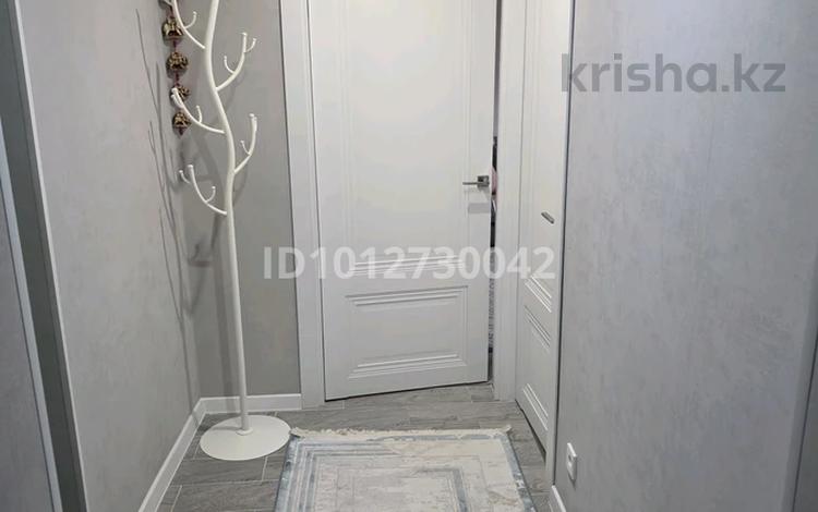 2-бөлмелі пәтер · 50 м² · 5/10 қабат, мкр 12 19, бағасы: 21 млн ₸ в Актобе — фото 2