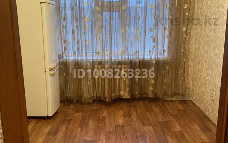 1-комнатная квартира · 18 м² · 4/5 этаж, Толе би 11а — ТЦ Дос-Нар Чайка остановка за 45 000 ₸ в Таразе — фото 4