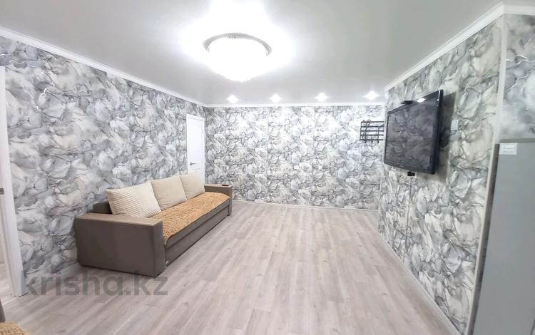 2-бөлмелі пәтер · 49 м² · 1/4 қабат, Бабатайулы 39, бағасы: 13 000 ₸ в Семее — фото 2