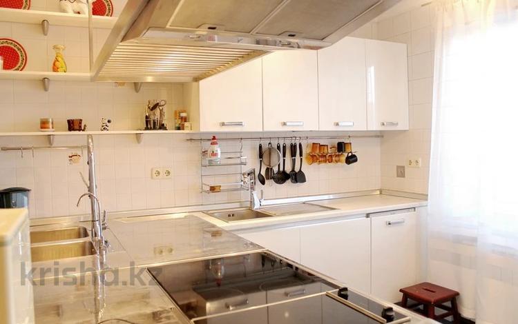 5-бөлмелі пәтер · 160 м² · 7/9 қабат, Достык (Ленина) 12 — Казыбек би (Советская), бағасы: 800 000 〒 в Алматы, Медеуский р-н — фото 15