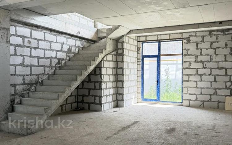 5-комнатная квартира · 280 м², Жангир хана 41 за 230 млн ₸ в Алматы, Бостандыкский р-н — фото 2