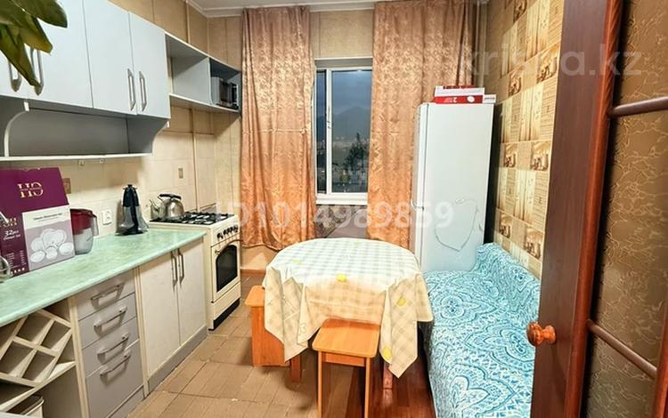 1-бөлмелі пәтер · 40 м² · 8/9 қабат, Ақсай-1 ш/а. — Толе би - Момышулы, бағасы: 240 000 ₸ в Алматы, Ауэзовский р-н — фото 4