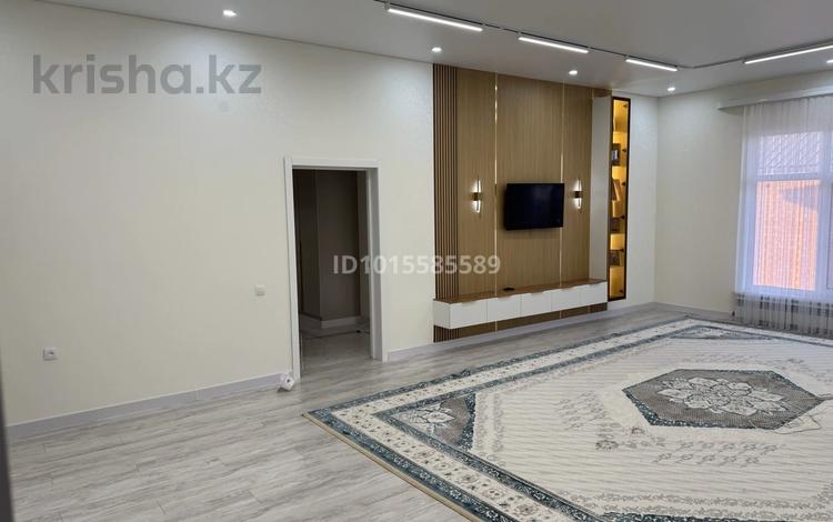 Отдельный дом · 6 комнат · 256 м² · 10 сот., Акжар плюс 395 за 43 млн ₸ в Актобе, жилой массив Акжар-2 — фото 2