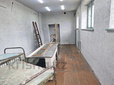 Свободное назначение, магазины и бутики, медцентры и аптеки · 800 м² за 1.3 млн ₸ в Семее
