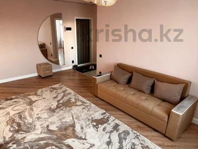 2-комнатная квартира · 56 м² · 8/10 этаж, Есенберлина 62 за 35.7 млн 〒 в Усть-Каменогорске