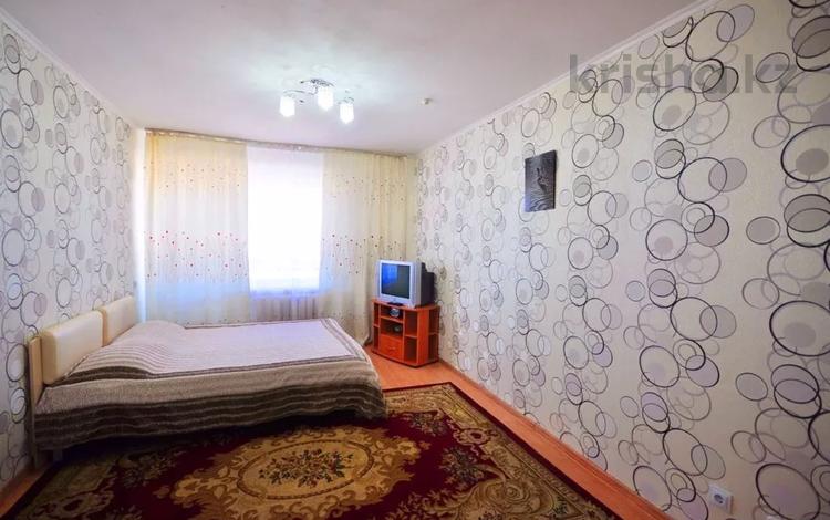 1-комнатная квартира, 30 м² посуточно, Торайгырова 3/1 — Республики за 6 000 〒 в Астане, р-н Байконур — фото 2