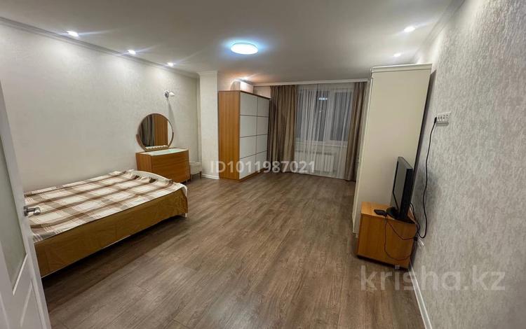 2-бөлмелі пәтер · 60 м² · 7/10 қабат, Назарбаева 34/1 — Маметова, бағасы: 350 000 ₸ в Алматы, Медеуский р-н — фото 2