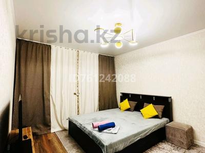 1-комнатная квартира · 45 м² · 5/9 этаж, мкр Аксай-1А, Мкр. Аксай — Райымбек Момышулы за 10 000 〒 в Алматы, Ауэзовский р-н