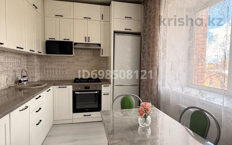 2-бөлмелі пәтер · 64 м² · 4/5 қабат, 8 марта 44 — Ауэзова Габдуллина, бағасы: 35 млн ₸ в Кокшетау — фото 16