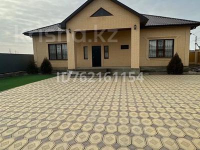 Отдельный дом · 4 комнаты · 240 м² · 13 сот., мкр Самал, Сыдыханова за 65 млн ₸ в Атырау
