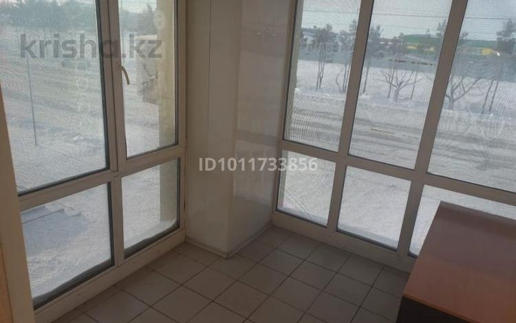 Офисы, кабинеты и рабочие места · 15 м² за 49 500 ₸ в Костанае, 6-й микрорайон — фото 2