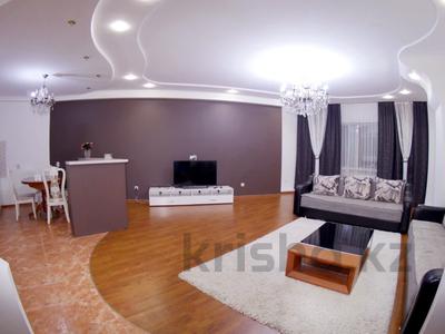 2-бөлмелі пәтер · 90 м² · 4/30 қабат, мкр Самал, Аль-фараби 7к — Козыбаева, бағасы: 35 000 ₸ в Алматы, Медеуский р-н